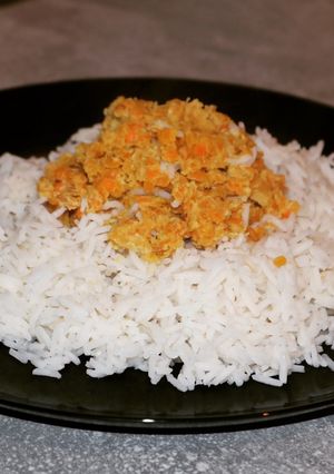 Une photo de Dahl de lentilles corail au lait de coco