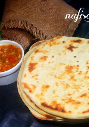 Roti bread nd beans sauce ainihin hoton girkin