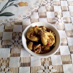 A picture of Deeyah sauce.