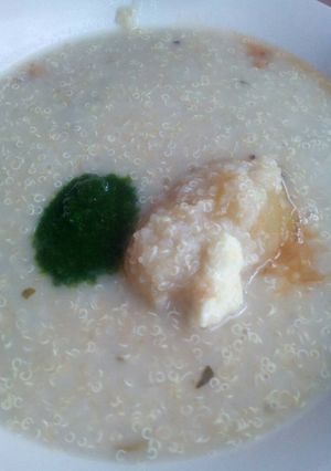Una foto de Sopa de quinua cremosa