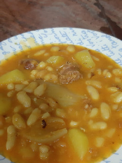 Una foto de Alubias con chorizo