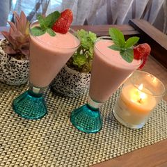 A picture of Strawberry milkshake.