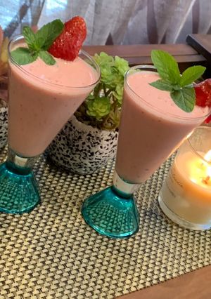 A picture of Strawberry milkshake.