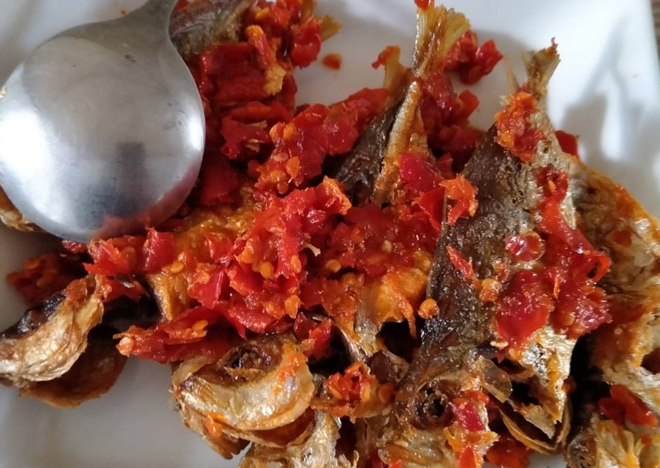 Ikan selar balado