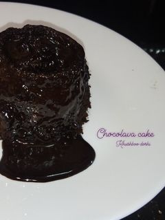 ચોકો લાવા કેક(CHOCO LAWA CAKE) રેસીપી મુખ્ય ફોટો