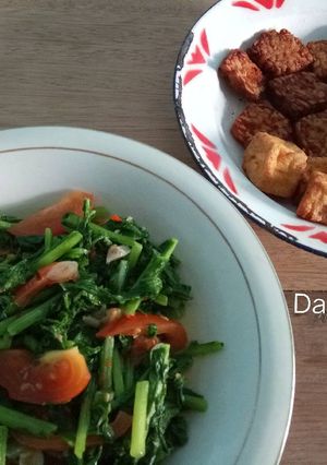 Foto resep Tumis Sawi Tomat