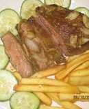 Bistec de Res término medio al ajo, mantequilla y romero
