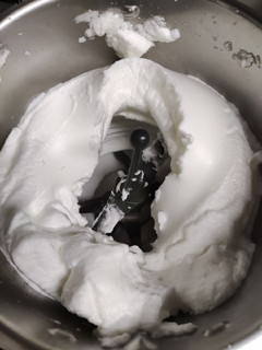 Una foto de Montar claras con Thermomix