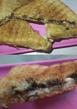 A picture of Cheesy Cream Chocolate Panini for Kids.