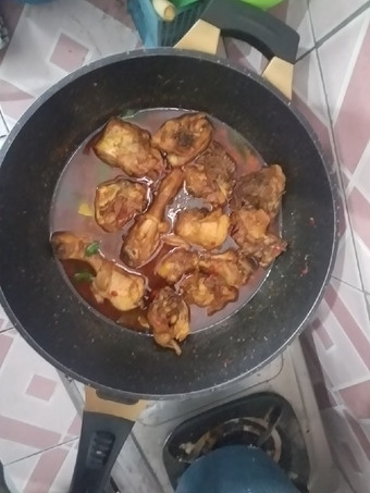 Anti Ribet, Bikin Ayam Panggang Masak Bumbu Merah Irit Untuk Jualan