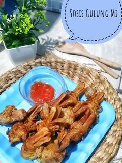 Foto resep Sosis Gulung Mi Cemilan Simpel
