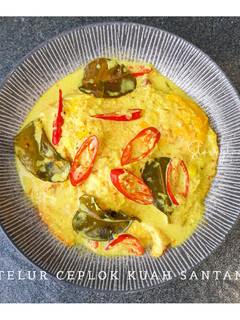 Foto resep Telur Ceplok Kuah Santan