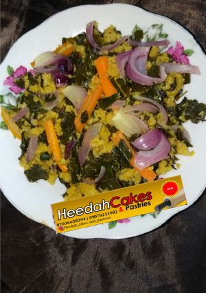 A picture of Dambun couscous with moring leaves and carrot.
