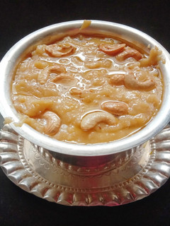 சுவையான அக்காரவடிசல் (Akkaaravadisal recipe in tamil) செய்முறை முக்கிய புகைப்படம்