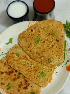 मसाला पराठा(masala paratha recipe in hindi) रेसिपी मुख्य फोटो