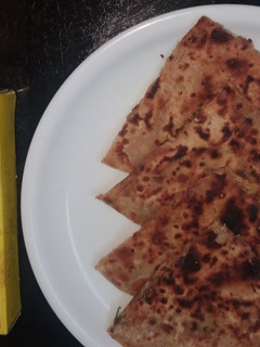 आलू का पराठा (Aloo ka paratha recipe in hindi) रेसिपी मुख्य फोटो