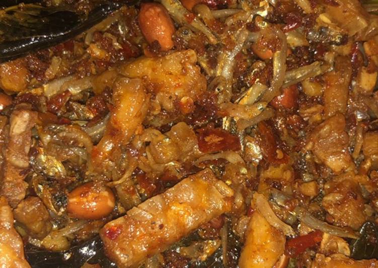 Tempe teri kacang balado
