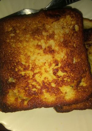 A picture of Toast mayai.