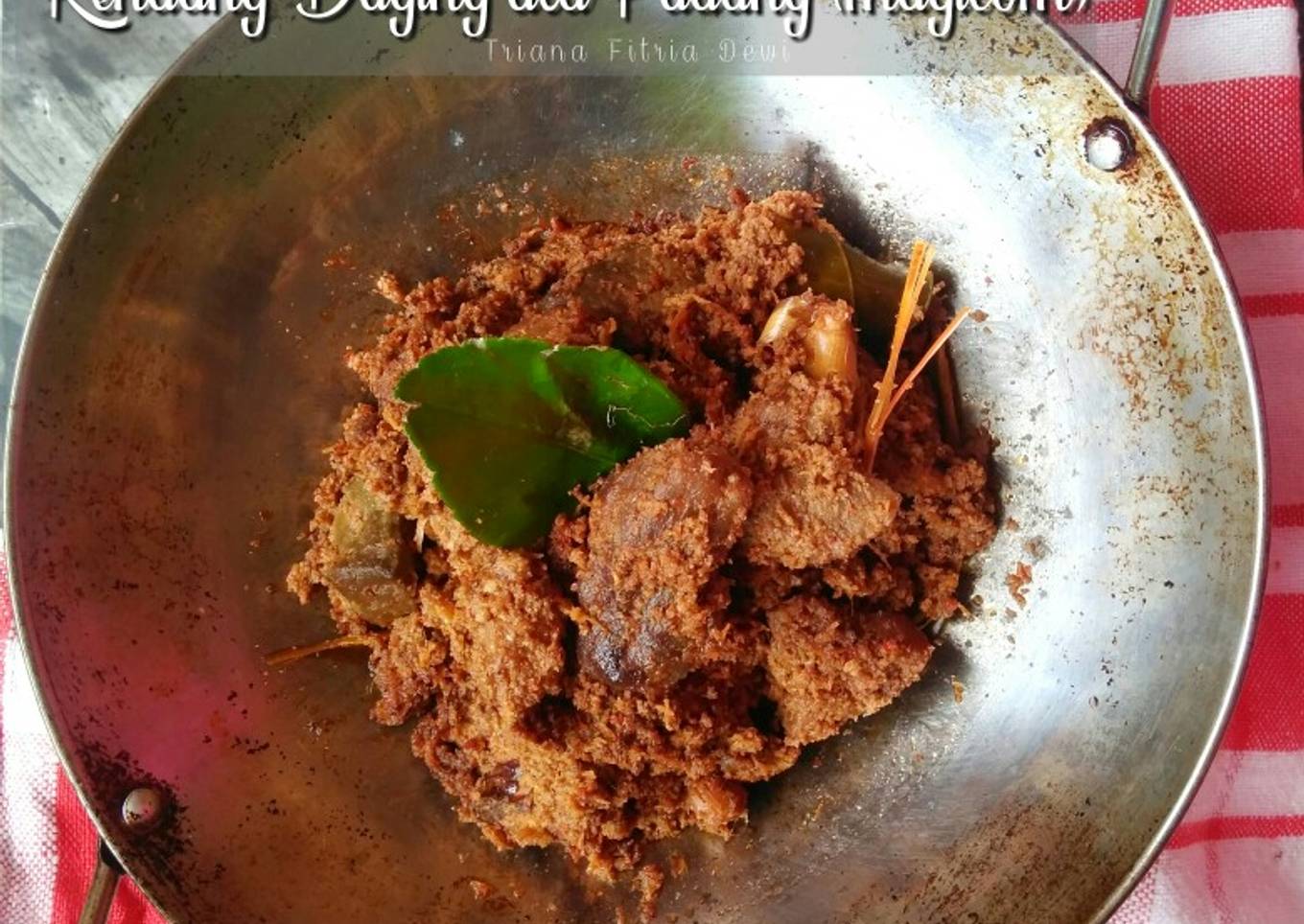 Rendang Daging ala Padang (Magicom)
