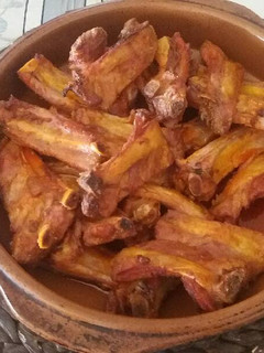 Una foto de Costillas adobadas al vino blanco