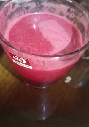 A picture of Apple & beetroot juice.
