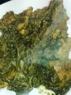 A picture of Hariyali chicken.