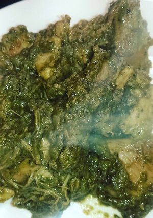A picture of Hariyali chicken.
