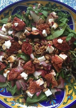 A picture of Fig and feta salad - vegetarian.