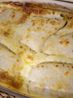 Una foto de Bacalao fresco al horno con crema de huevo
