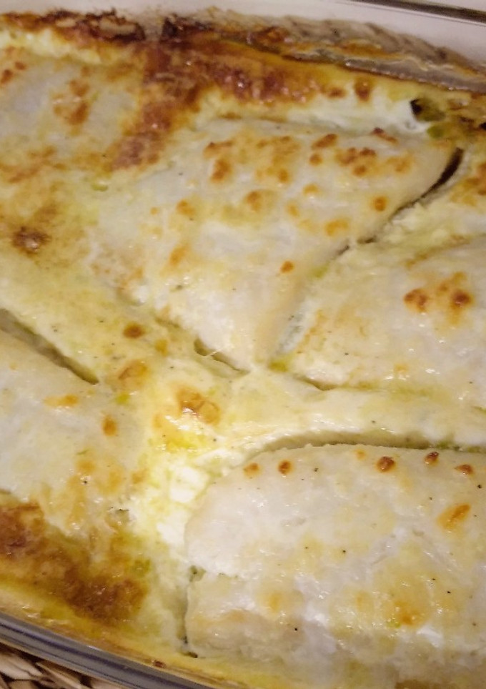 Una foto de Bacalao fresco al horno con crema de huevo