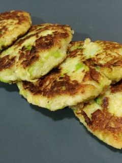 Una foto de Rosti de calabacín