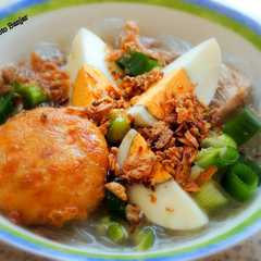 A picture of Soto Banjar.
