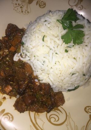 A picture of Garlic rice.