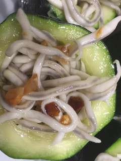 Una foto de Calabacines rellenos de gulas