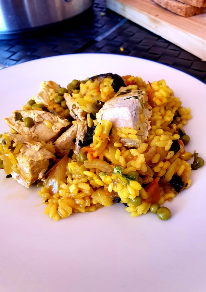 Una foto de Arroz con bonito