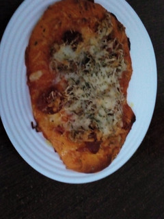 Una foto de Pizza monstruosa