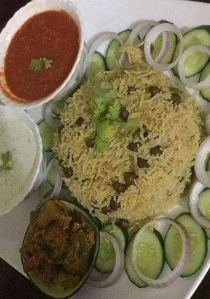 A picture of Kale chane ke pulao.