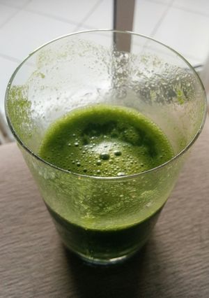 Foto de Suco verde de morango e pêra
