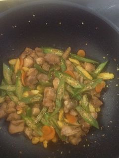Hình của món Gà xào 3 màu.