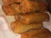 Une photo de recettes salés avec des feuilles de brick