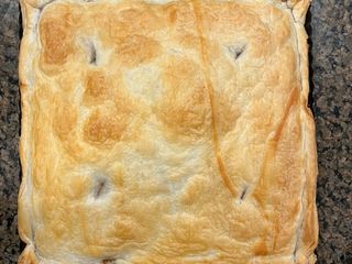 Easy Vegan Mushroom and Beer Pie