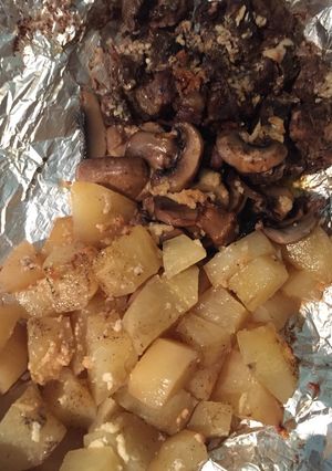 A picture of Garlic steak foils.