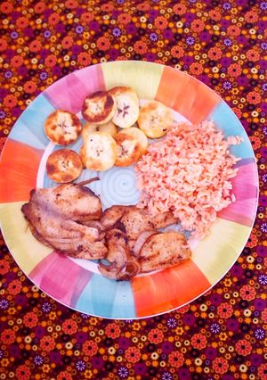 Una foto de Pescado Asado con Mantequilla y Limón (El Mito de Oanes)