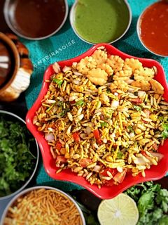 भेल पूरी (bhel puri recipe in Hindi) रेसिपी मुख्य फोटो