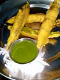 Hari Mirch ke Pakode (Spicy Green Chili Fritters)