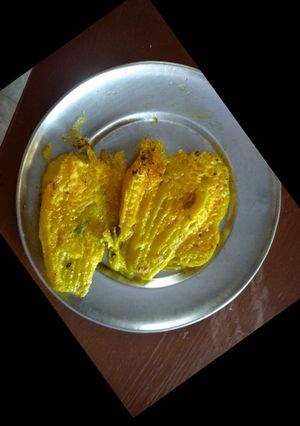 A picture of Pumpkin flower fritters.