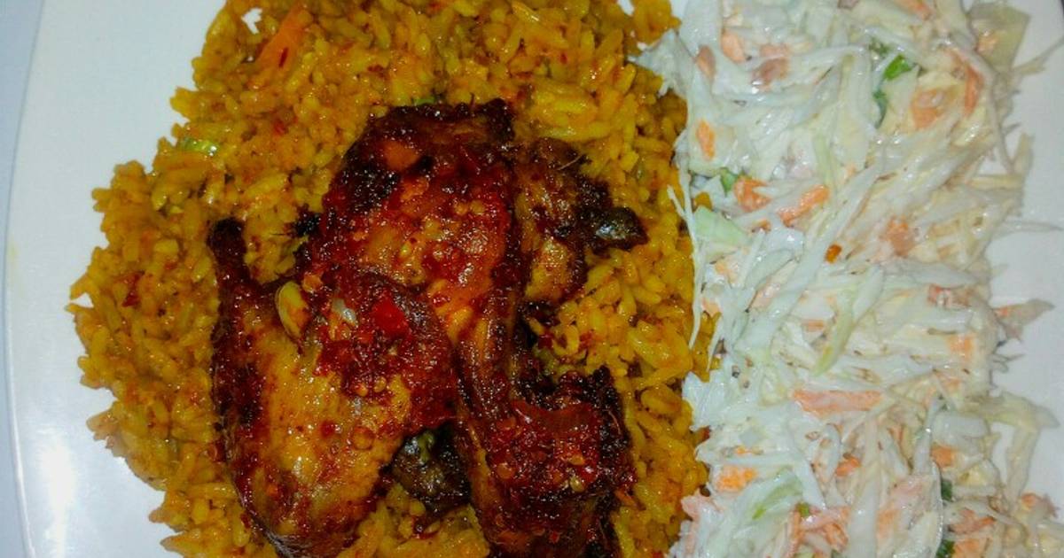 Jollof Rice and Chicken with Coleslaw - Travelandmunchies