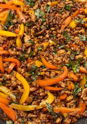 A picture of Thai Basil (Pad Kra Pao).
