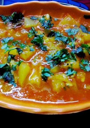 A picture of Tomato lauki.