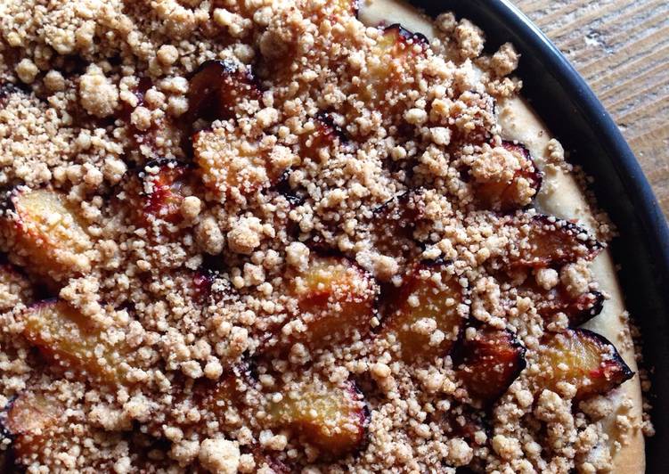 Easiest Way to Make Favorite Pflaumenkuchen - German Damson Plum Tart with Crumble Topping